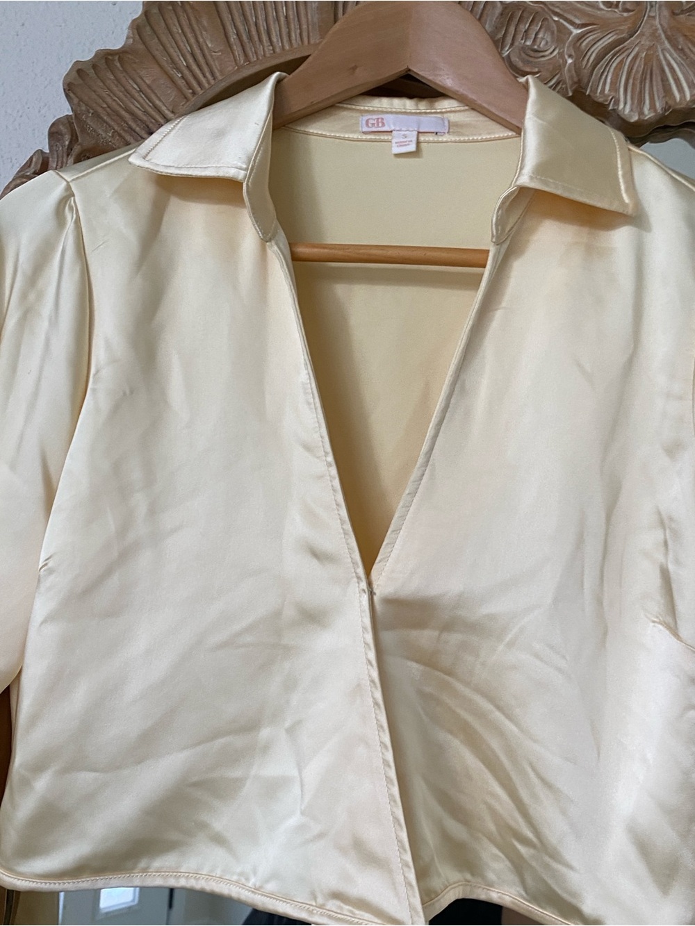 Gianni Bini Butter Yellow Cargo Two-Piece Set - Picture 4 of 7